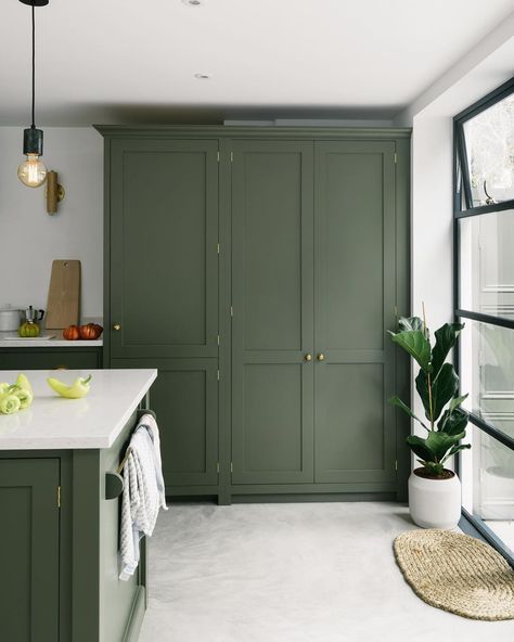 deVOL Kitchens on Instagram: “We don't think we'll every get tired of green kitchens. Whether it's emerald, pea, pastel or this gorgeous soft olive shade, it's such a…” Kitchen Furniture Storage, Mad About The House, Devol Kitchens, Green Interior Design, Laundry Room Layouts, Green Paint Colors, Kitchen Paint Colors, Bright Kitchens, Green Cabinets