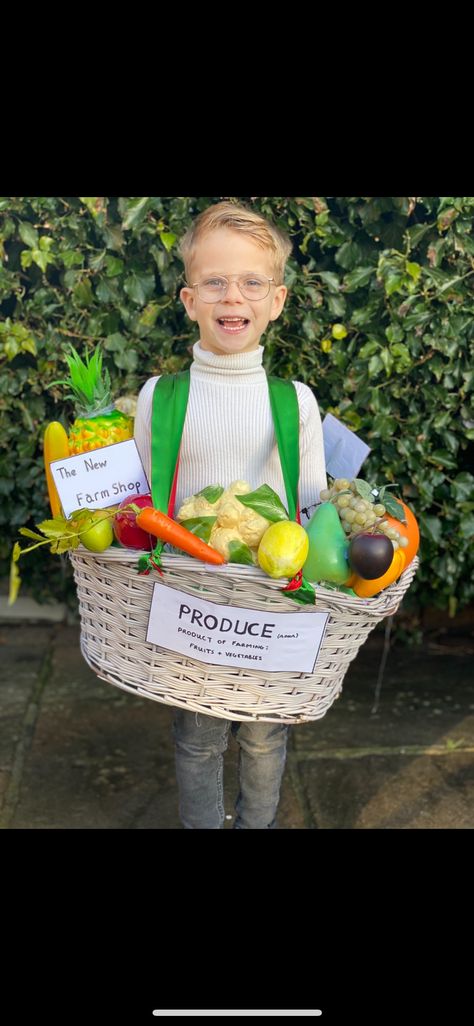 Produce costume with fruit and vegetables for world book day word parade Fruits And Vegetables Fancy Dress Ideas, Cartoon Day Costume, Vegetable Costumes Diy, Vegetable Dress For Kids, Vegetable Fancy Dress For Kids, Halloween Fruit Costumes, Vegetable Costumes For Kids Diy, Recycled Costumes For Kids, Fruit Fancy Dress