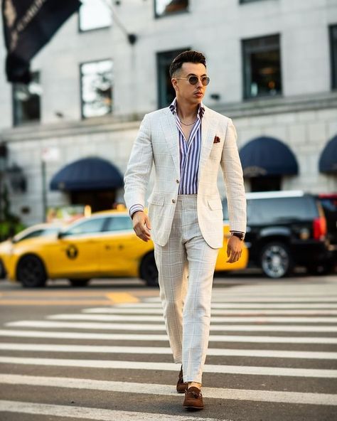 Blake Scott Silva (@blakescott) • Instagram photos and videos Casual Suit Look, Charismatic Man, Dandy Fashion, Men Fashion 2020, Dapper Fashion, Classic Menswear, Best Dressed Man, Suits Men, Dress Suits For Men