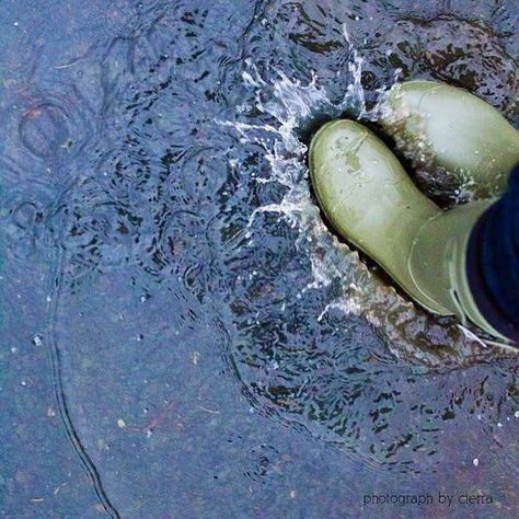 Puddle Jumping, I Love Rain, Love Rain, Singing In The Rain, Walking In The Rain, Rainy Night, Sound Of Rain, When It Rains, April Showers