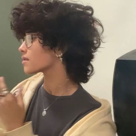 Curly Fluffy Hair Men, Masculine Haircut Curly Hair, Short Curly Haircuts Transmasc, Skater Mullet Curly, Curly Mullet Masc, Curly Gender Neutral Hair, Fluffy Curly Mullet, Masculine Curly Hairstyles, Trans Masc Haircut Curly Hair