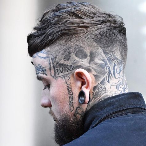 Textured French Crop, Head Tattoo Men, Tattoo Crane, New Men Hairstyles, Scalp Tattoo, French Crop, Trendy Mens Hairstyles, Popular Mens Hairstyles, Trendy Mens Haircuts