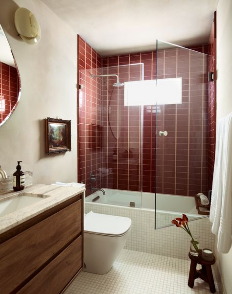 Red Tile Bathroom, Split Level Home Designs, Bathroom Wall Coverings, Beautiful Powder Rooms, Aesthetic Bathroom Decor, 20 Aesthetic, Limewash Paint, Red Tiles, Aesthetic Bathroom