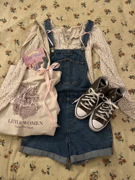 Jean Short Overalls, Overalls Outfit, Downtown Outfits, Short Overalls, Jean Short, Winter Design, Cute Everyday Outfits, Really Cute Outfits, Designs Ideas