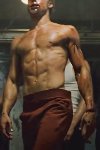 Brad Pitt on Instagram: "That Tyler Durden physique was something else. This is what 6% body fat looks like." Tyler Durden Brad Pitt, Brad Pitt Tyler Durden, Tyler Durden Physique, Tyler Durden Buzzcut, Brad Pitt Physique, Tyler Durden Haircut, Brad Pitt Style, Tyler Durden, Workout Plan Gym