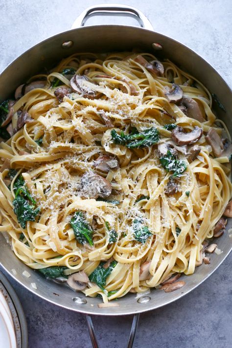 Creamy Mushroom Spinach Fettuccine made with Land O Lakes® Butter with Olive Oil & Sea Salt. So delicious and easy to make, this is sure to become a family favorite! Spinach Fettucine, Spinach Fettuccine, Land O Lakes Butter, Spinach Alfredo, Mushroom Spinach, Fettuccine Pasta, Fall Comfort Food, Spinach Soup, Cream Of Mushroom