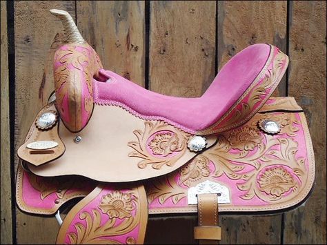 hilason barrel saddle 15" Western Riding Tack, Pony Tale, Pink Saddle, Horse Tack Accessories, Tack Room Organization, English Saddles, Homesteading Animals, Riding Outfits, Barrel Racing Tack