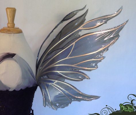 Blue Fairy Wings, Art Midnight, Green Fairy Wings, Purple Wings, Angel Crystal, Moon Fairy, Pixie Hollow, Crystal Aesthetic, Fairy Aesthetic