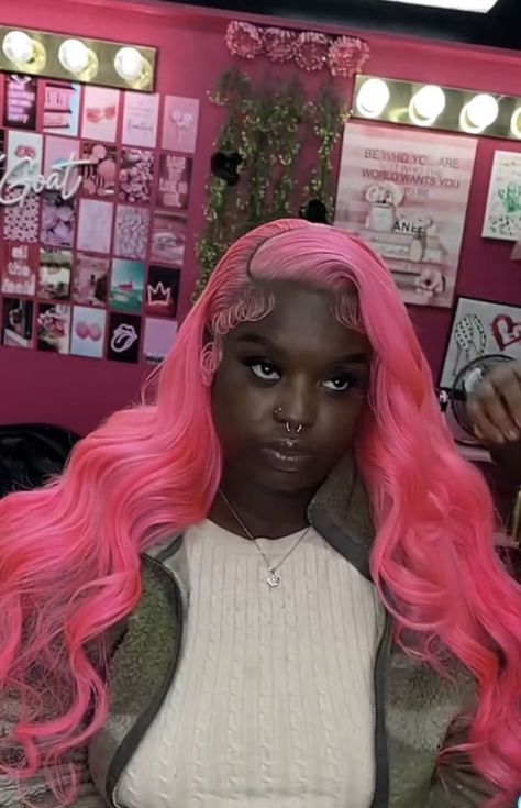 😍😍😍😍😍😍 Pink Hair On Dark Skin, Pink Wig Install, Deep Side Part Wig, Side Part Wig Install, Pink Lace Wig, Pink Lace Front Wig, Side Part Wig, Pink Baddie, Frontal Wig Hairstyles