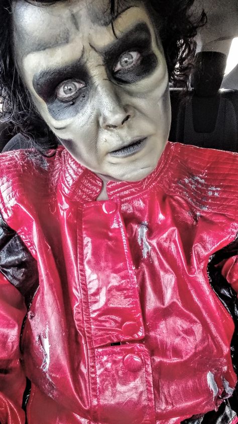 Michael Jackson Makeup, Michael Jackson Zombie, Thriller Zombie, Makeup Effects, Michael Jackson Thriller, Zombie Costume, Costume Makeup, Michael Jackson, Halloween Makeup