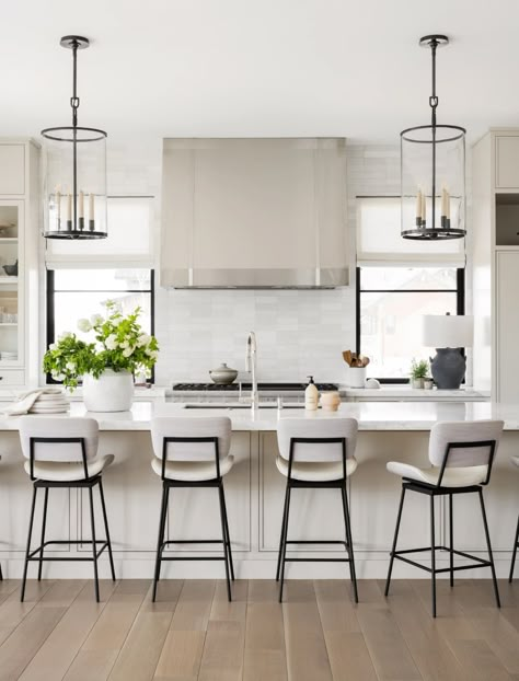 white-kitchen-island-lights-chairs-5 White Kitchen Stools, White Kitchen Bar Stools, Seating In Kitchen, Modern Bar Stools Kitchen, Island Chairs, Island Stools, Bar Stools Kitchen Island, White Bar Stools, Apartment Decoration