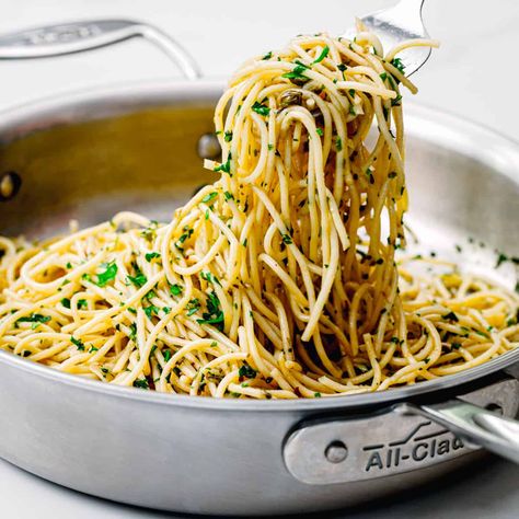 Anchovy Pasta with Capers Pasta Noodle Types, Pasta With Capers, Midnight Pasta, Midnight Dinner, Reheat Pasta, Pasta Recipes Easy Fast, Comfort Soups, Anchovy Pasta, Anchovy Recipes