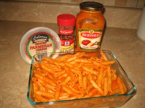 Cooking Goose, Vodka Sauce Pasta Recipe, Penne Vodka, Vodka Sauce Recipe, Vodka Sauce Pasta, Vodka Pasta, Pot Dinners, One Pot Dinners, Vodka Sauce