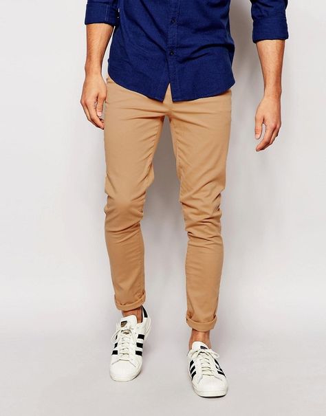 ASOS Super Skinny Pants In Soft Tan Mens Khaki Outfit, Khaki Pants Outfit Men Casual, White Addidas, Khaki Pants Outfit Men, Tan Pants Outfit, Brown Jeans Men, Chinos Men Outfit, Brown Pants Outfit, Khaki Pants Outfit