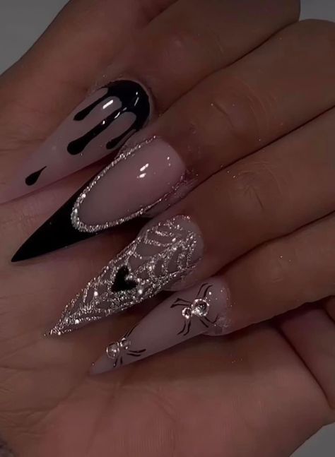 Fun Halloween Nails, Black Halloween Nails, Holloween Nails, Halloween Acrylic Nails, Wow Nails, Thanksgiving Nails, Nail Swag, Halloween Nail Designs, Halloween Nail Art