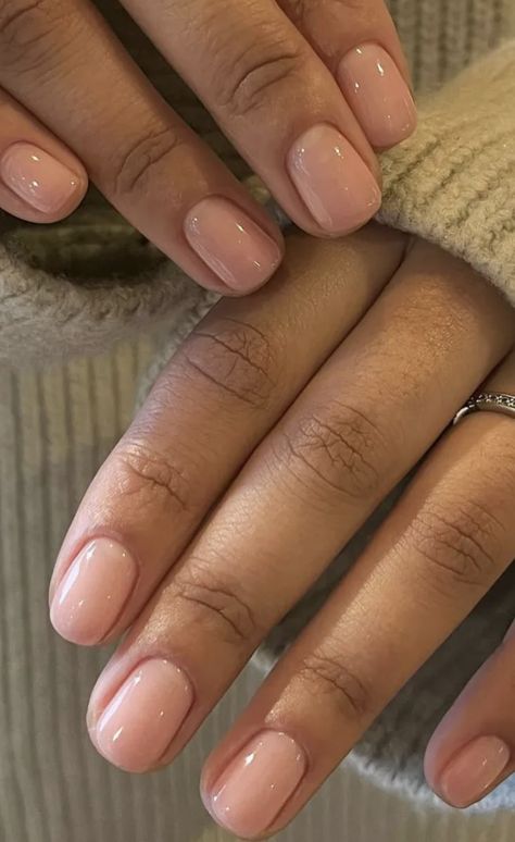 Manicure With Gel Polish, Biab On Short Nails, Short Natural Manicure, Nursing Student Nails, Square Round Nails Short, Nurse Nails Natural, Short Natural Nail Designs Gel, Short Natural Nails Ideas, Natural Painted Nails