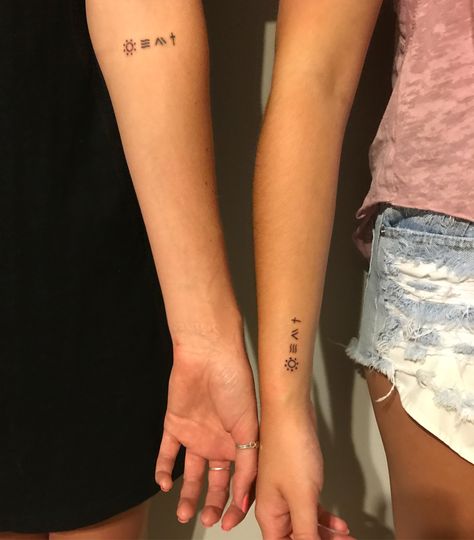 Há uma luz que resplandece mais que o sol. Há esperança ainda que o mar se levante, ou as montanhas caiam. Ele nunca falha. Matching Faith Tattoos, Though I Fall I Will Rise Again Tattoo, There Is Hope Should Oceans Rise Tattoo, Oceans Tattoo Hillsong, What Would Jesus Do Tattoo, Mountains And Ocean Tattoo, So Will I Tattoo, Matching Bff Tattoos, Matching Bff