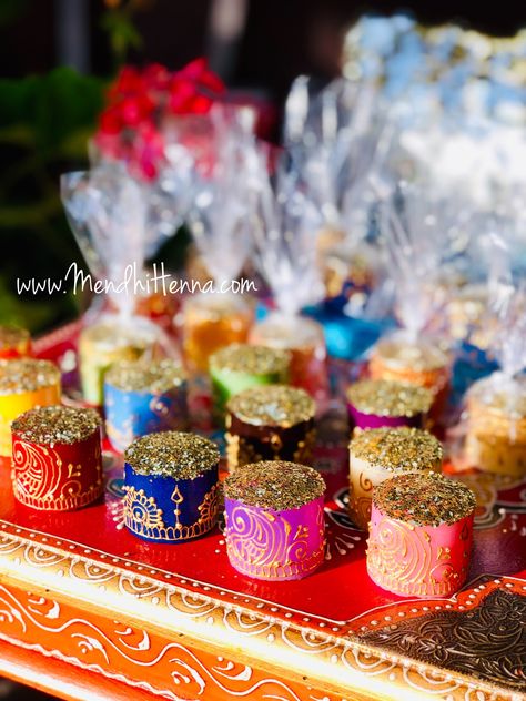 Keepsake Henna candles USA shipping only Email: Ash@MendhiHenna.com Fb: Mendhi Henna Bridal Parties Instagram: MendhiHennaArtist Pin with me: Pinterest.com/MendhiHenna Henna Bridal, Henna Candles, Candle Art, Bridal Parties, Bridal Party, Henna, Ash, Dessert, Candles