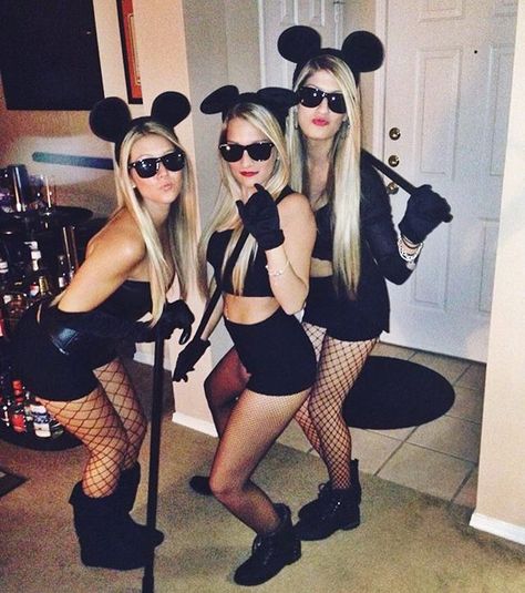 Three blind mice  #ddmhalloween #allofoctober 3 People Halloween Costumes, 3 Blind Mice, 3 People Costumes, College Halloween Costumes, Three Blind Mice, Best Friend Halloween Costumes, Trio Halloween Costumes, Halloween Costumes College Girls, Halloween Costumes For 3