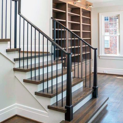 Stairs Handrail, Stair Railing Ideas, Indoor Stair Railing, Farmhouse Stairs, Indoor Railing, Metal Stair Railing, Interior Stair Railing, Modern Stair Railing, Interior Railings