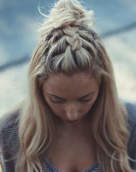 6 Gorgeous Braids to Cozy Up to This Fall via @PureWow Down Hairstyles For Long Hair, Braided Top Knots, Girly Hairstyles, Braid Hairstyles, Half Up Half Down Hair, Hair Stuff, French Braid, Party Hairstyles, Hair Envy