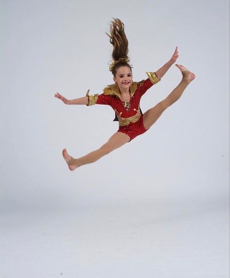 Dance Moms Dancers Pictures, Dance Moms Pictures Photo Shoot, Dance Moms Electricity, Mckenzie Ziegler Dance Moms, Kenzie Ziegler Dance Moms, Dance Moms Photo Shoot, Abbey Lee Miller, Kenzie Dance Moms, Mackenzie Dance Moms