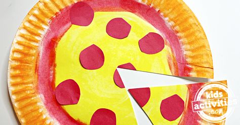 Easy and Fun Pizza Paper Plate Craft for Kids Paper Plate Pizza Craft, Paper Plate Pizza, Kids Science Fair Projects, Pizza Craft, Kids Stem Activities, Paper Plate Craft, Paper Plate Crafts For Kids, Pokemon Craft, Edible Crafts