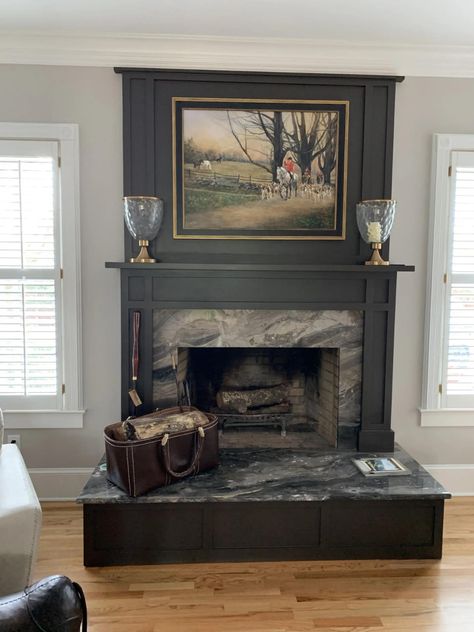 Brown Fireplace Mantle, Dark Painted Fireplace, Dark Wood Fireplace, Green Fireplace, Painted Mantle, Painted Fireplace, Fall Porch Ideas, Fireplace Diy, Charcoal Paint