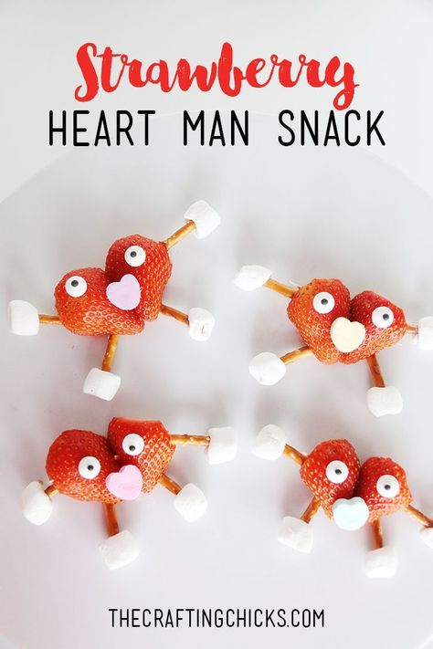 Strawberry Heart Man Snack on www.thecraftingchicks.com - a fun snack for a class valentine party! Valentines Food Activities For Kids, Valentine Snack Crafts For Kids, Preschool Valentines Party Food, Valentine’s Day Preschool Snack, Valentines Food Crafts For Kids, Valentine Savory Snacks, Valentines Day Class Party Snacks, February Snacks, Crafts With Food