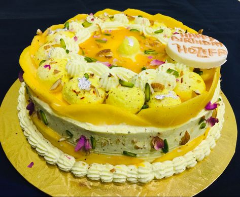 #rasmalai #rasmalaicake #mango #mangocakerecipe #indiansweet #indiancakes Ras Malai, Mango Cake, Indian Sweet, No Bake Cake, Mango, Birthday Cake, Baking, Cake, Quick Saves