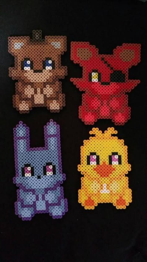 Hama Art, Modele Pixel Art, Hamma Beads Ideas, Easy Perler Bead Patterns, Piskel Art, Easy Perler Beads Ideas, 3d Perler Bead, Art Perle, Perler Art