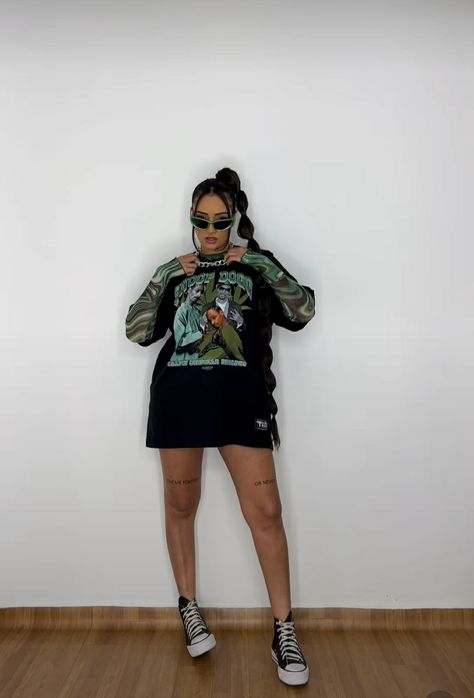 Summer Rap Concert Outfit Ideas, Simple Rave Outfits Plus Size, Rave Simple Outfits, Big T Shirt Concert Outfit, Music Festival Outfit Ideas Plus Size, Drake Concert Outfit Ideas Summer, Plus Size Hip Hop Concert Outfit, Drake Concert Outfit Ideas Plus Size, A Boogie Wit Da Hoodie Concert Outfit