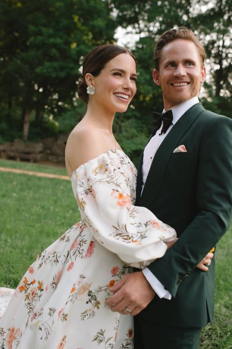 Sophia Bush Wedding, Chignon Simple, Wedding Vogue, Tulsa Wedding, Bush Wedding, Oklahoma Wedding, Weddings By Color, Sophia Bush, Backless Prom Dresses