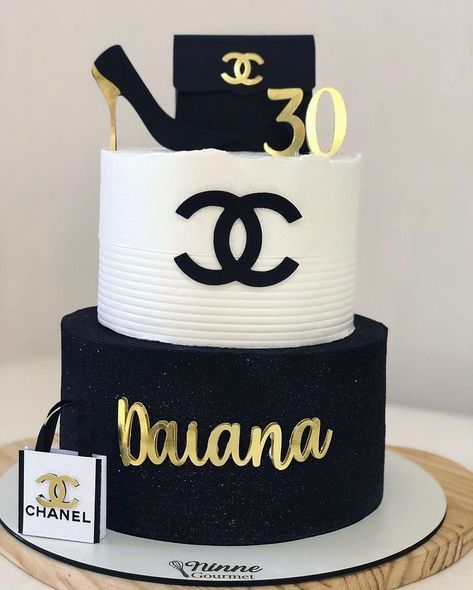 Coco Chanel Cake Ideas, Channel Cakes For Women, Coco Chanel Birthday Cake, Channel Birthday Cake, Chanel Cake Ideas, Coco Chanel Cake, Chanel Birthday Party Decoration, Chanel Birthday Cake, Channel Cake