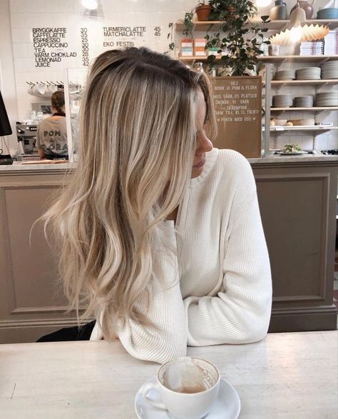 Rooted Blonde, Blonde Hair Transformations, Hair Blond, Balayage Blonde, Dirty Blonde Hair, Honey Blonde Hair, Ash Blonde Hair, Beige Blonde, Blonde Hair Inspiration