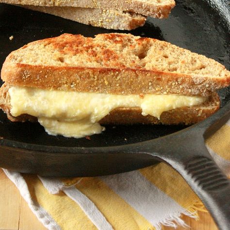 Healthy Grilled Cheese, Healthy Grilled, Making Grilled Cheese, Cheese Alternatives, Healthy Grilling, Grilled Asparagus, Grilled Cheese Sandwich, Cheese Sandwiches, Healthy Eating Recipes