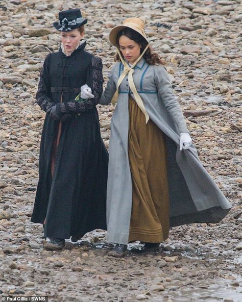 Rose Williams films in Somerset for ITV's adaptation of Jane Austen's Sanditon Charlotte Spencer, Persuasion Movie, Oz Aesthetic, Regency Men, Sanditon 2019, Period Romance, Lady Susan, Rose Williams, Regency Era Fashion