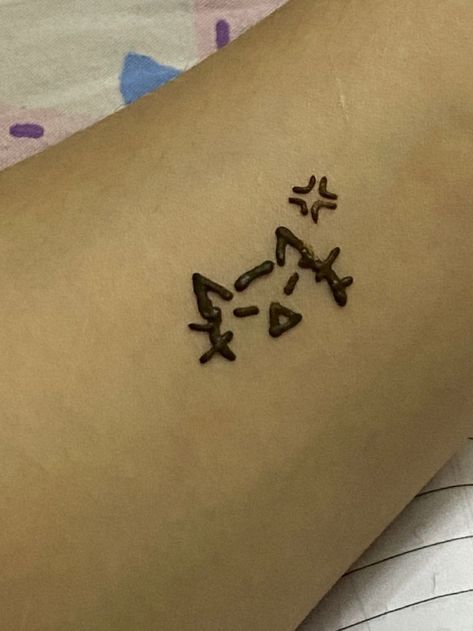 Hanna Tattoo, Cool Henna, Small Henna Tattoos, Small Henna Designs, Henne Tattoo, Cute Henna Designs, Cute Henna Tattoos, Henna Style Tattoos, Jagua Henna