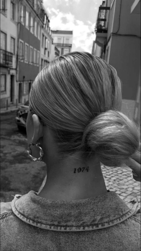 Birth Year Behind Ear Tattoo, Dainty Tats, Butterfly Tattoos On Arm, Small Neck Tattoos, Tattoo 2023, Cute Simple Tattoos, Chic Tattoo, Neck Tattoos Women, Back Of Neck Tattoo