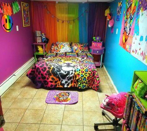 Lisa Frank Room Ideas, Lisa Frank Inspired Room, Lisa Frank Bedroom Ideas, Lisa Frank Room Decor, Lisa Frank Aesthetic Room, Lisa Frank Room, Lisa Frank Bedroom, Scenecore Bedroom, Scene Room Ideas