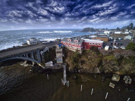 Depoe Bay Oregon Is A Tiny Coastal Town With Plenty To See And Do Oregon Restaurants, Depoe Bay Oregon, Walk Ideas, Red Restaurant, Depoe Bay, Oregon Vacation, Long Walk, Public House, Brew Pub