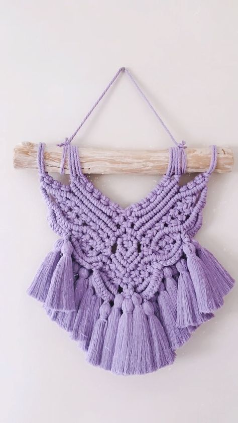 Purple Macrame, Purple Home Decor, Splash Of Color, Macrame Design, Macrame Diy, Color Splash, Instagram A, Crochet Top, Crochet Necklace