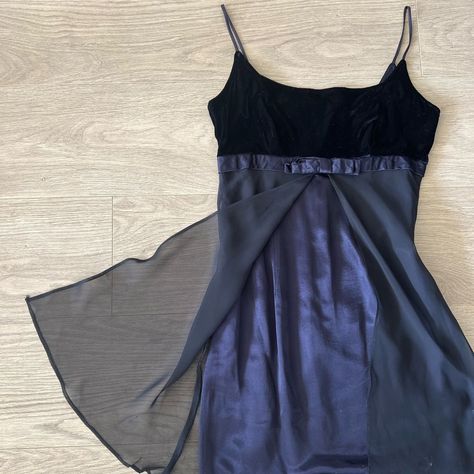 Short Draped Dress, Blair Waldorf Aesthetic Style, Christmas Outfit Summer, 1990s Prom Dress, Vintage Hoco Dress, Translucent Dress, Pastel Mini Dress, Velvet Blue Dress, Winter Formal Dresses Long