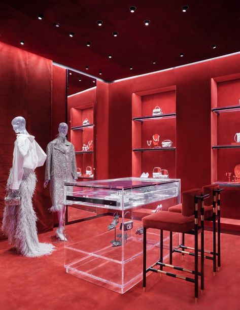 » Valentino store Valentino Interior, Valentino Store, Valentino Paris, African Interior Design, Store Concept, African Interior, Paris Store, Red Room, Red Rooms