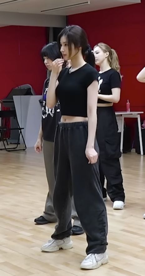 K Pop Audition Outfit, Audition Outfit Kpop, K Pop Dance Outfits, Kpop Training Outfit, Kpop Trainee Outfit, Twice Dance Practice Outfits, Kpop Dance Outfits Practice, Outfit For Dance Practice, Kpop Audition Outfit