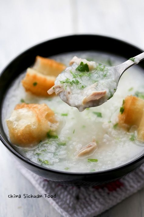 9. Chinese Chicken Congee #greatist https://greatist.com/eat/breakfast-soup-recipes-for-cold-mornings Chicken Congee, Chinese Breakfast, Sichuan Food, Won Ton, Breakfast Soup, Nice Recipes, Warm Breakfast, Chinese Chicken, Asian Soup