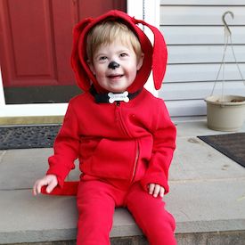 clifford the big red dog - Only from Primary - Solid color kids clothes - No logos, slogans, or sequins - All under $25 Clifford Costume, Toddler Dog Costume, Baby Dog Costume, Book Day Activities, Diy Bat Costume, Dog Costumes For Kids, Halloween Costumes For Children, Halloween Constumes, Halloween Diy Costume