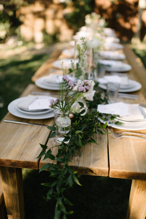 Sacramento wedding flowers. Reception table decor Greenery With Bud Vases, Small Table Arrangements, Simple Floral Wedding, Simple Decor Ideas, Bud Vase Centerpiece, Flowers Real, Wedding Floral Centerpieces, Poppy Flowers, Pastel Wedding