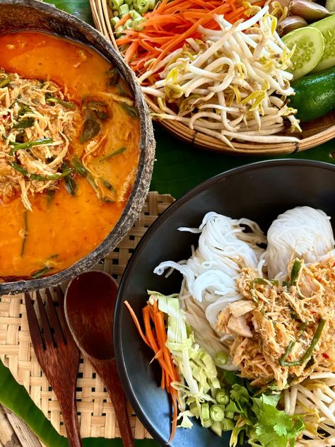 Try the rich, spicy flavors of Lao cuisine with this authentic khao poon recipe, a delicious Lao chicken coconut noodle soup with fragrant spices. Coconut Noodle Soup, Khao Tom, Thai Soups, Thai Soup Recipes, Chicken Curry Soup, Chicken Coconut, Soups Recipes, Great Chicken Recipes, Thai Soup