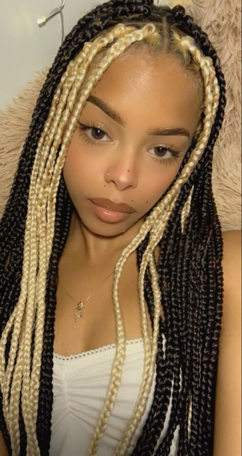 Amber Box Braids, Box Braids Half And Half Color, Aesthetic Braids For Black Women, Box Braids Hairstyles For Black Women, Braids Hairstyles Pictures, Cute Box Braids Hairstyles, Box Braid, Protective Hairstyles Braids, Pretty Braided Hairstyles